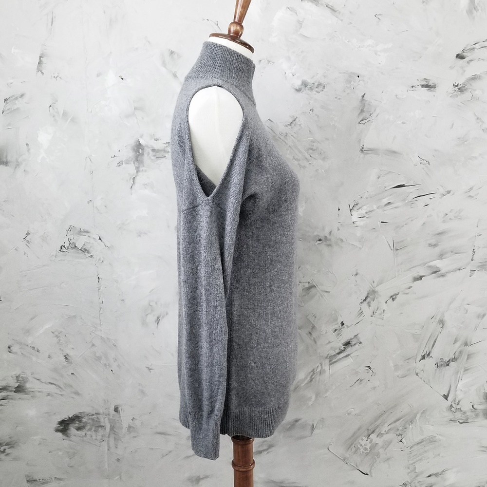 Halogen Grey Split Sleeve Cashmere Pullover - image 3